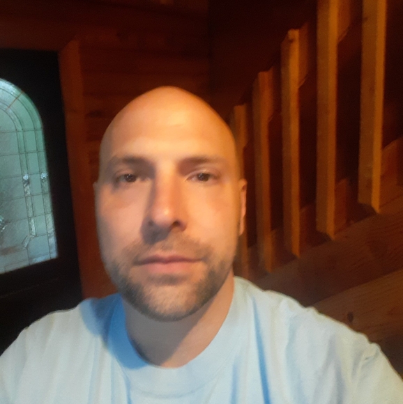 Meet your Posher, Erick - Picture 1 of 1